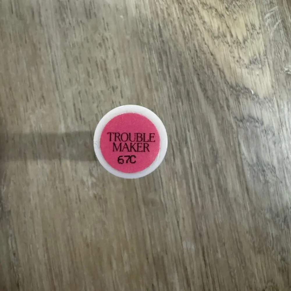 Doll 10 Gel Lip Crayon in Trouble Maker